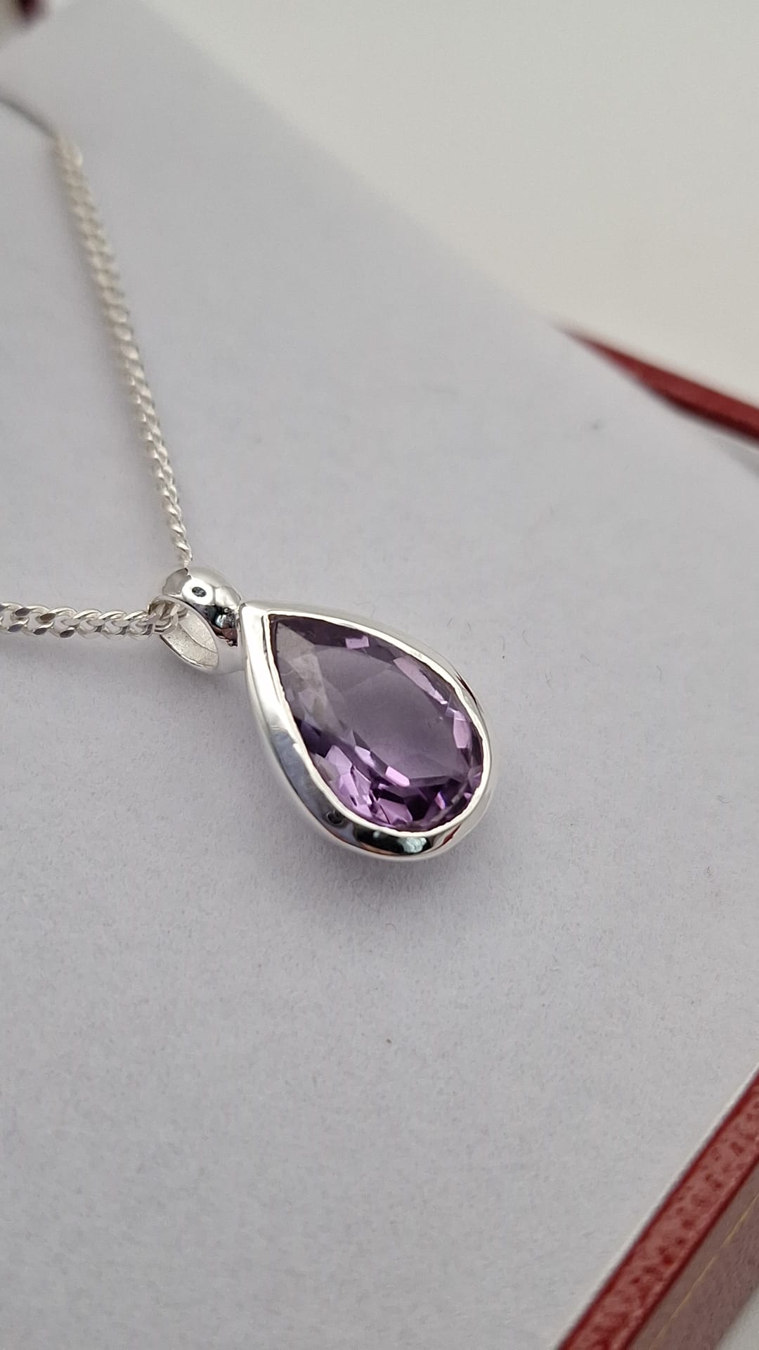 925 Silver Amethyst tear drop Pendant and chain
