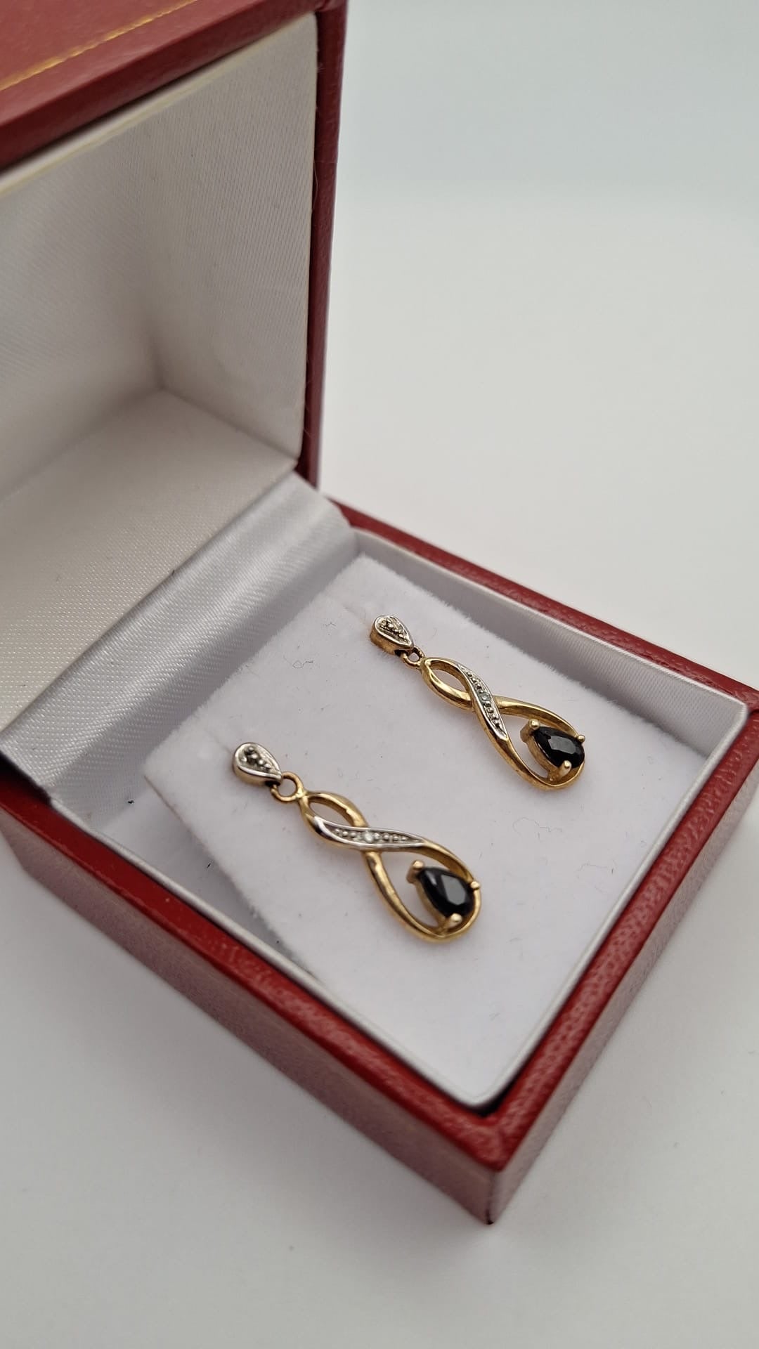 9ct Gold Sapphire Drops