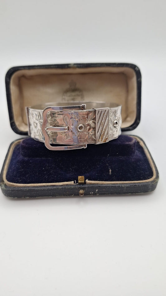 Vintage Solid Silver Buckle Bangle