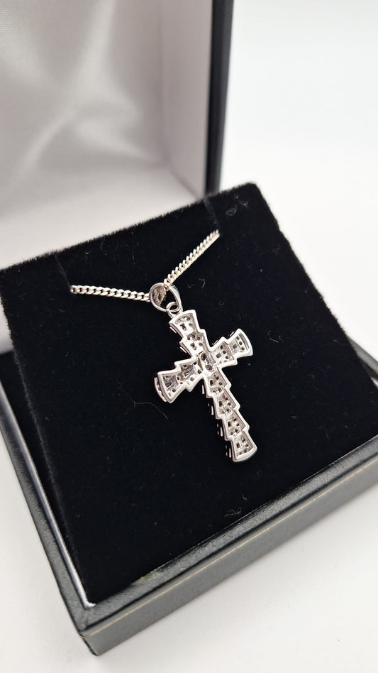 925 Silver Cubic Zirconia set Cross and Chain