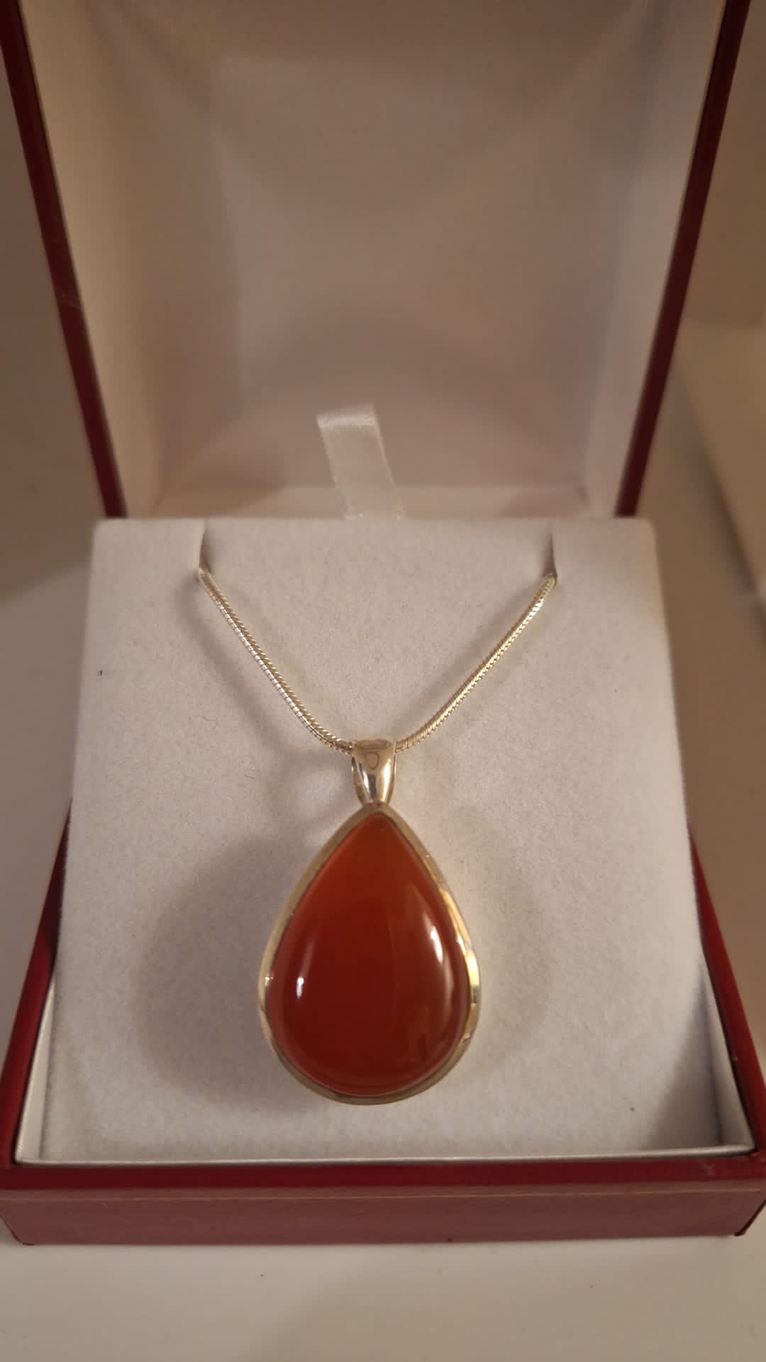 925 Silver Carnelian Crystal Pendant and Chain
