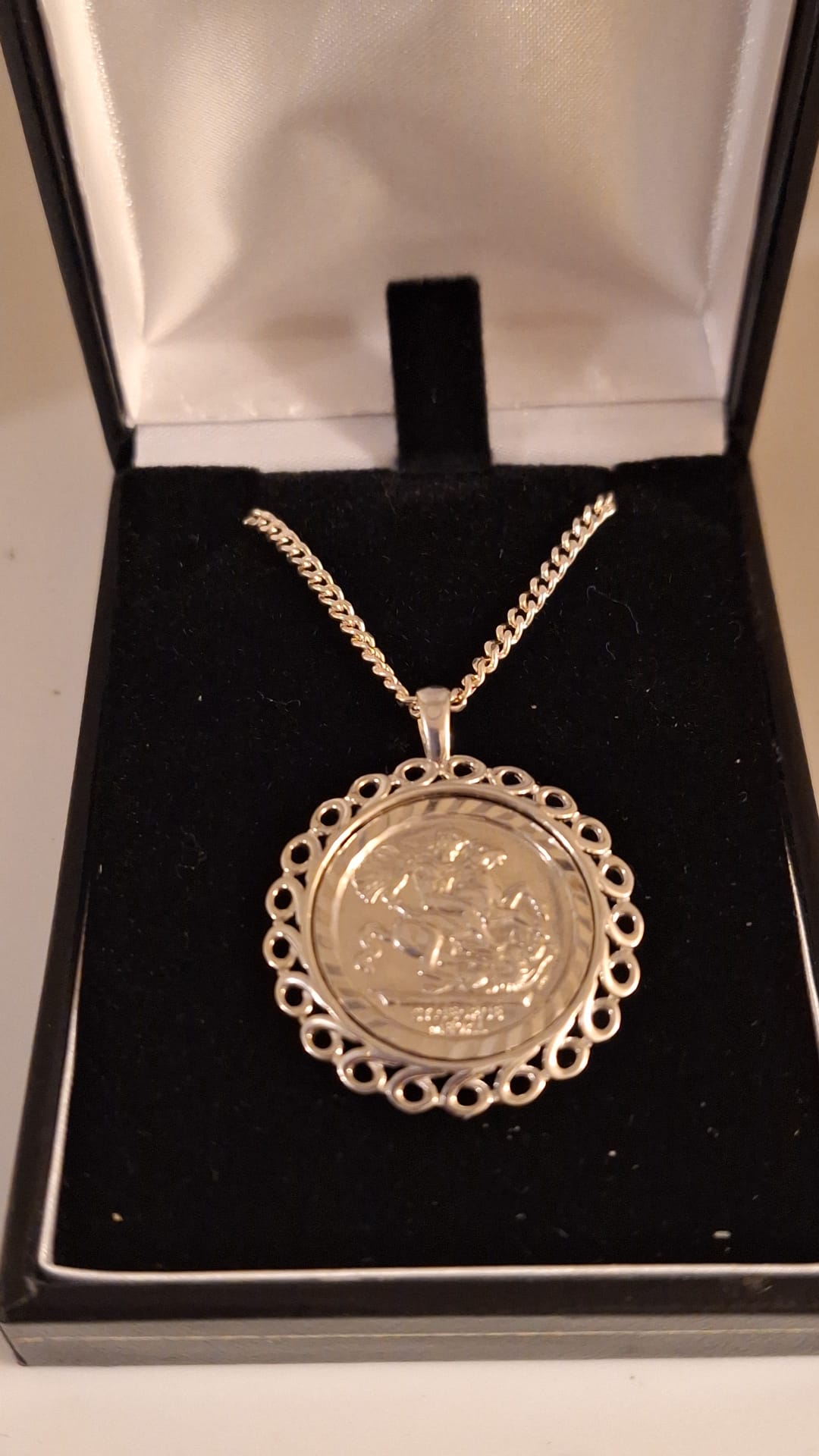 925 Silver Half Sovereign Pendant and Chain