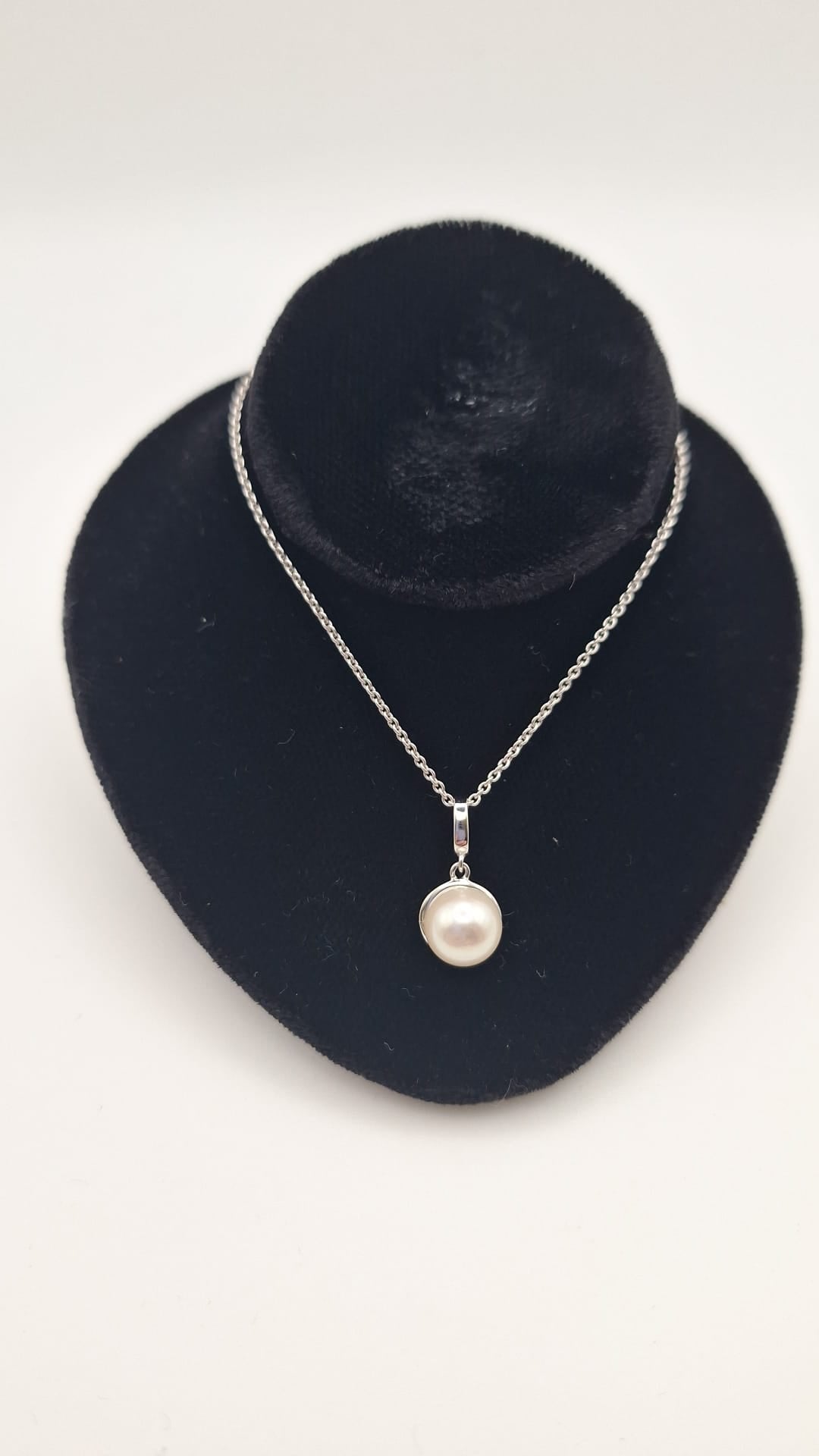 925 Silver and Rhodium Plated Freshwater Pearl Pendant