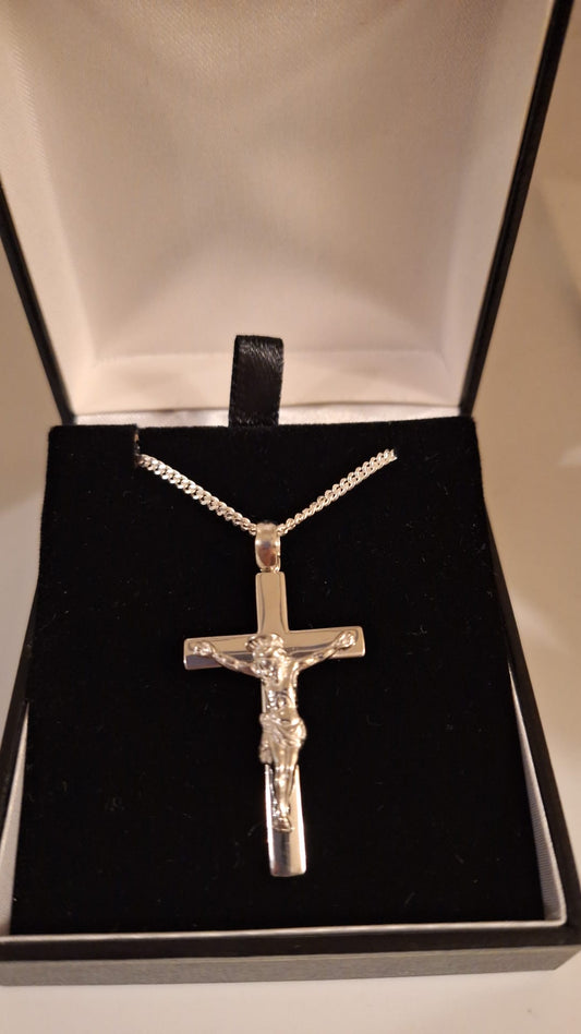 925 Solid Silver Crucifix and Chain