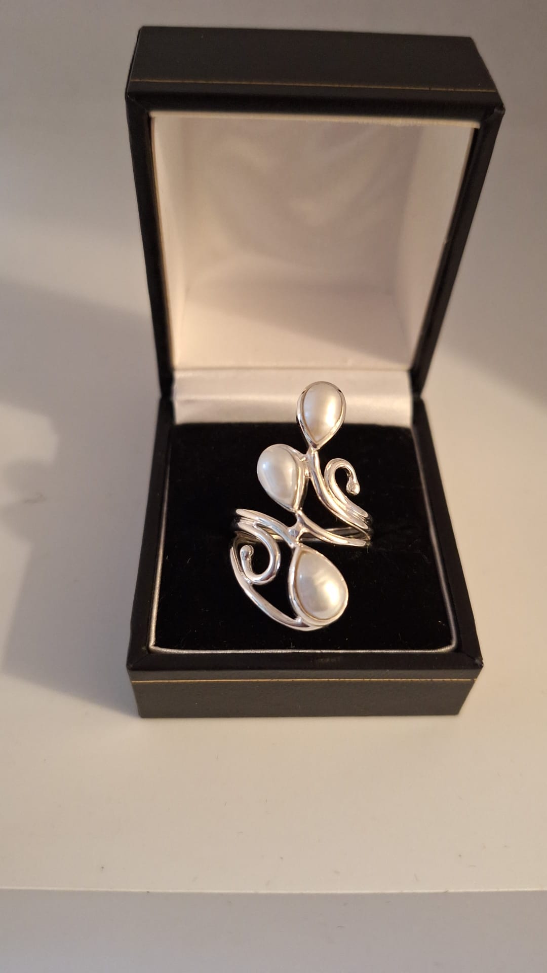 925 Silver and Pearl dress Ring