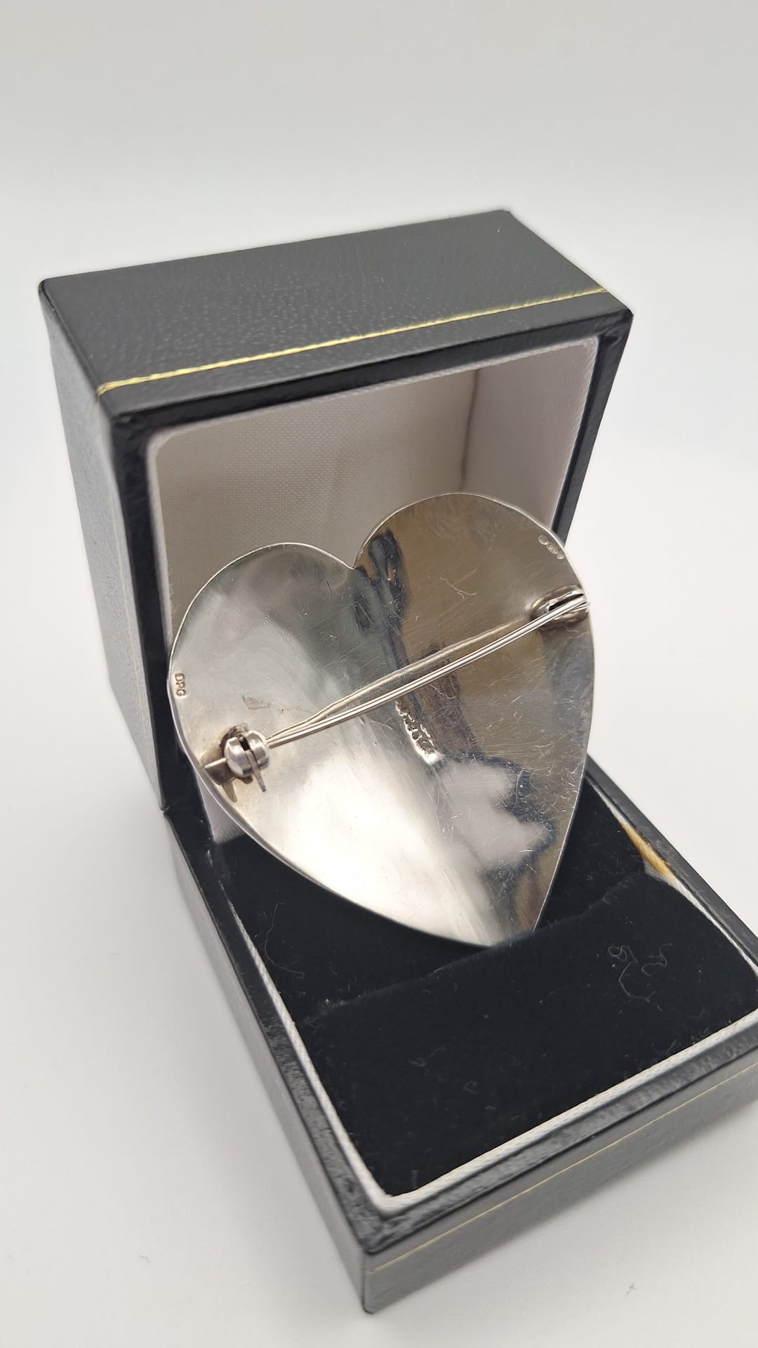 Vintage 925 Silver Heart design Brooch