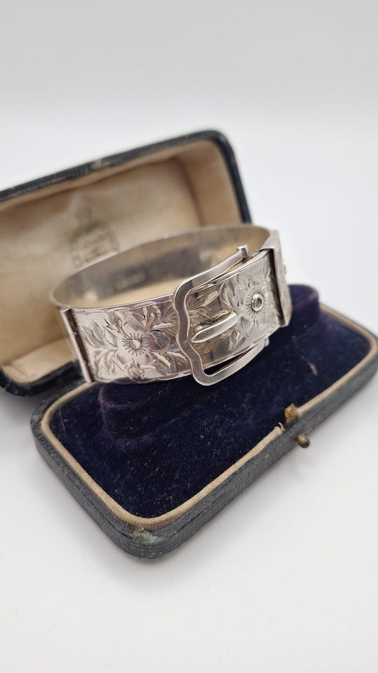 Vintage Solid Silver Buckle Bangle