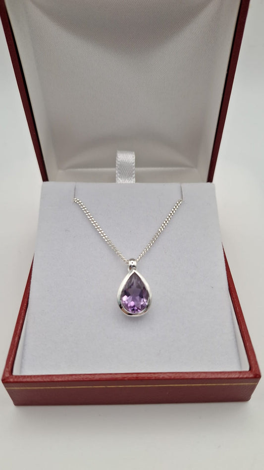925 Silver Amethyst tear drop Pendant and chain