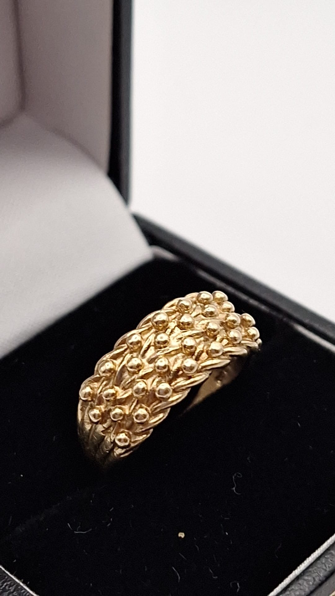 Pre Owned 9ct Gold Keeper Ring